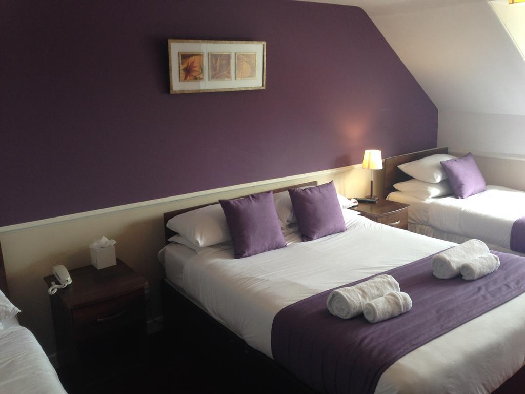 Aberdour Hotel, Stables Rooms & Beer Garden Exterior photo